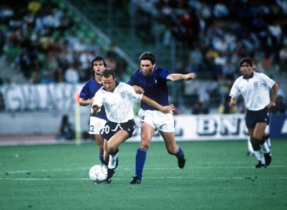 1990 World Cup Third Place Play Off. Bari, Italy. 7th July, 1990. Italy 2 v England 1. England's Trevor Steven moves away from Italy's Carlo Ancelotti with the ball.